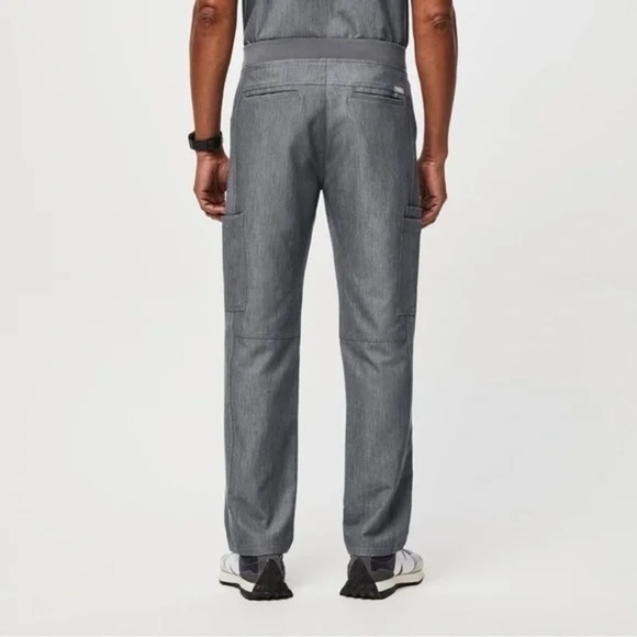 Figs Axim Men’s Cargo Scrub Pants Graphite Grey | Size XS - Picture 3 of 11
